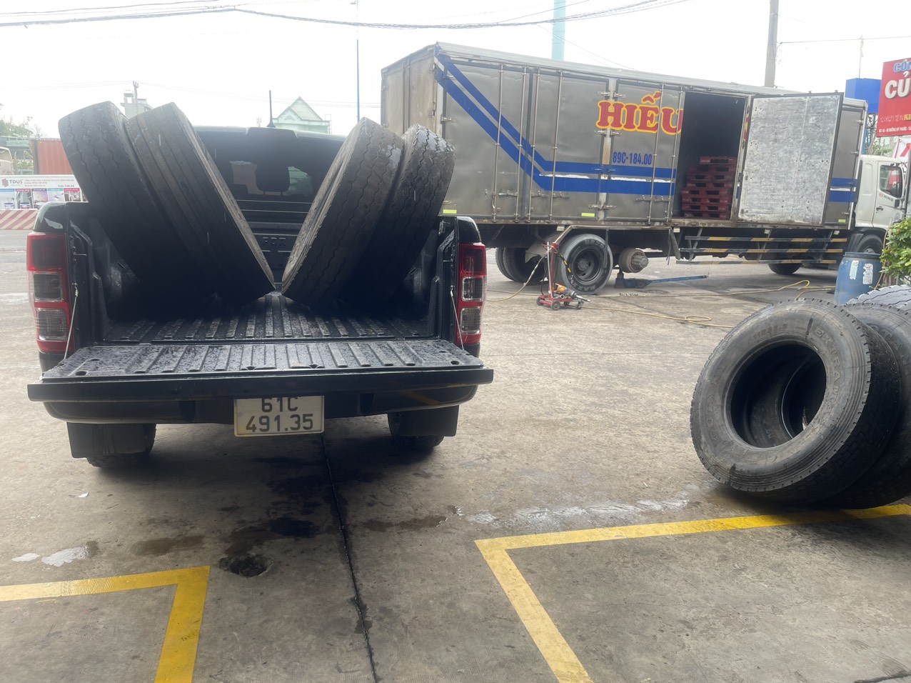 DỊCH VỤ GIAO HÀNG TẠI KHO BÃI CÔNG TY KHÁCH HÀNG